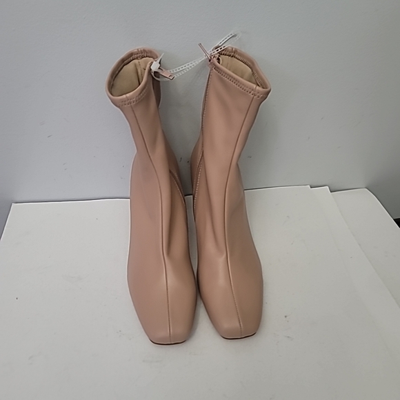 Steve Madden Harli Block Heel Booties - Picture 5 of 7